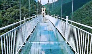 玻璃栈道玻璃一平米多少钱 玻璃栈道玻璃一平米多少钱